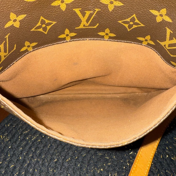 Authentic Louis Vuitton Monogrammed Odeon Bag - Picture 2 of 10